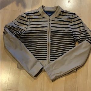 Zip front cropped jacket